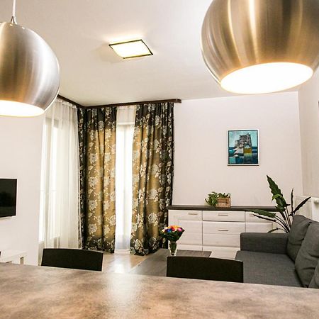 Murano Apartaments ワルシャワ エクステリア 写真